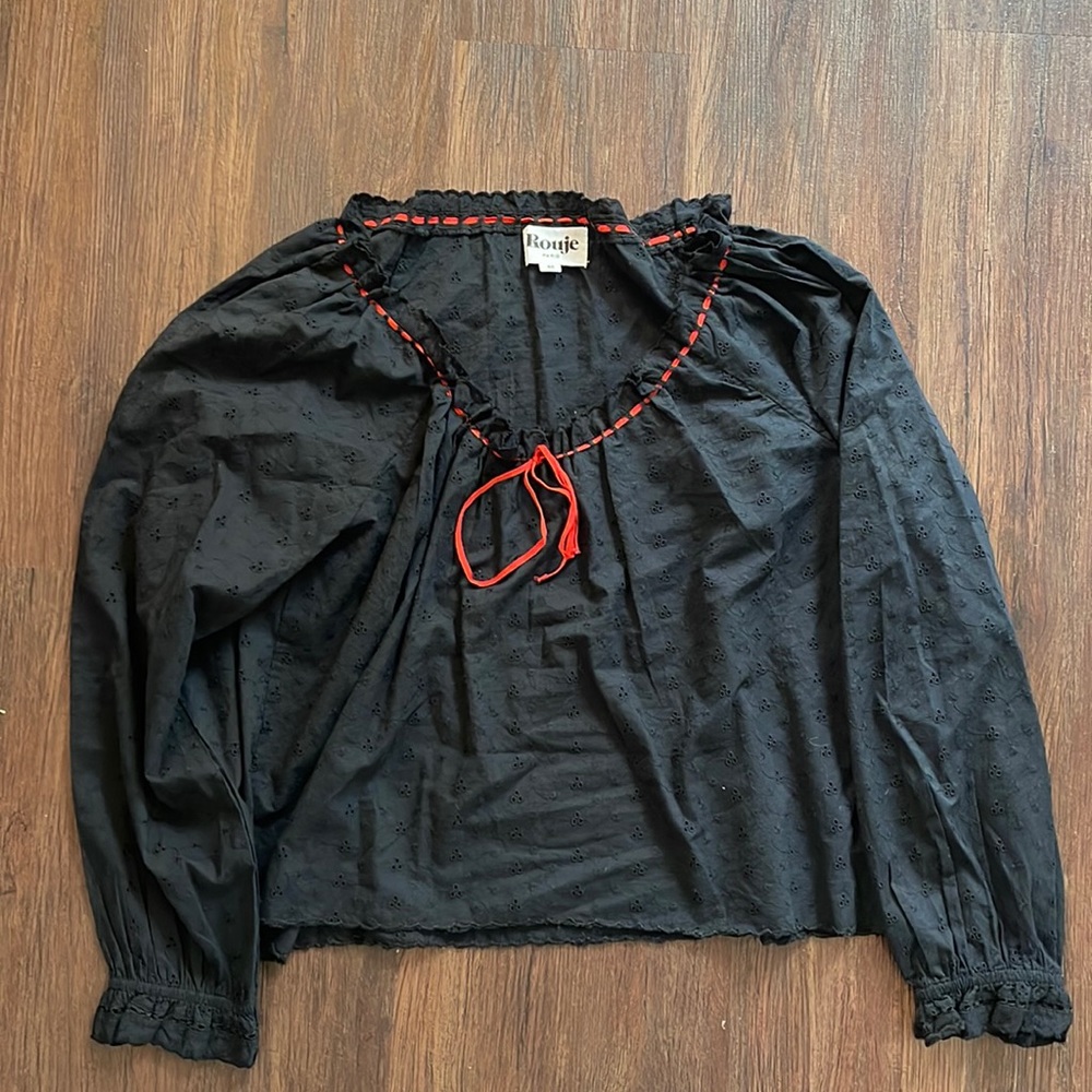 EUC Rouje cotton eyelet top size 40(fits medium/large)